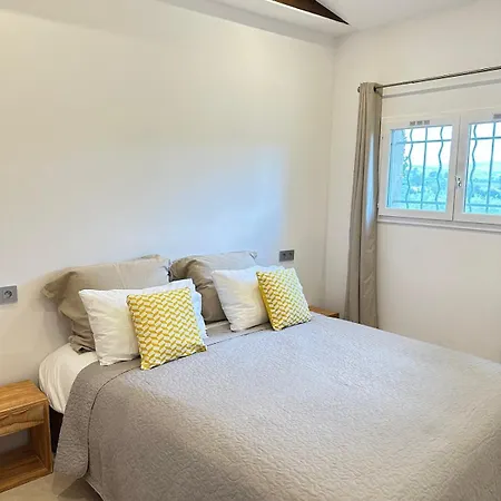Le Grand Bouteillan Holiday home