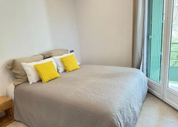 Le Grand Bouteillan *