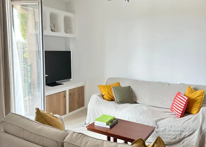 Le Grand Bouteillan Holiday home